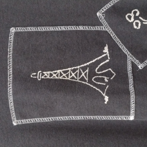 VTG Just Because Clothing Black Eiffel Tower T-shirt - Picture 4 of 7